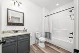 425 Royal Dr - Photo 24