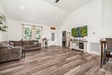 425 Royal Dr - Photo 8