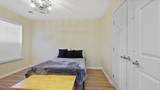 395 Devon Chase Hl - Photo 14