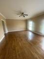 407 Robins St - Photo 16