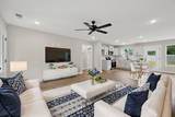 637 Wilson St - Photo 4