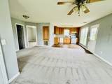 8 Crockett Dr - Photo 3