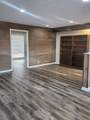 404 E College St - Photo 4
