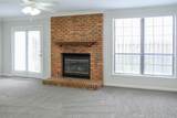 1142 Brentwood Pt - Photo 3