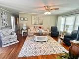 570 Gaines Cir - Photo 3
