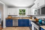 4866 Lynn Dr - Photo 3