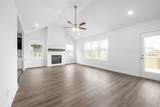 1360 Harmon Ln - Photo 5