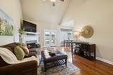 1135 Cynthia Ln - Photo 5