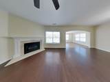1033 Middleton Ln - Photo 2