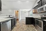 1823 Camelot Dr - Photo 15