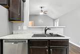 1823 Camelot Dr - Photo 16