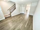 2520 Hanford Ave - Photo 2
