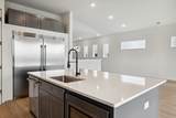 1637 Boxwood Dr - Photo 14