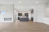 1637 Boxwood Dr - Photo 8