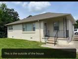 1422 W Main St - Photo 1