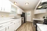208 Riverwood Dr - Photo 5