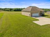8300 Aedc Rd - Photo 3