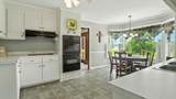 1048 Lakeshore Dr - Photo 3