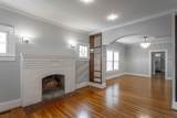 2511 Oak Street - Photo 2