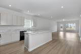 764 Chiswick Ct - Photo 6