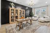 907 Champions Circle - Photo 2