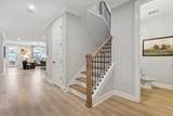 907 Champions Circle - Photo 4