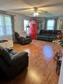 208 Wakefield Ave - Photo 5