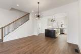 910 Youngs Ln - Photo 10