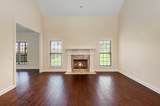 427 Fieldstone Dr - Photo 4