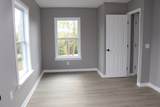 5988 Fly Hollow Rd - Photo 17