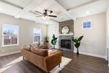 2433 Bucklin Dr - Photo 8