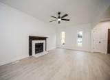 4037 Calumet Dr - Photo 7