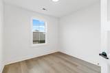 8 Holland Park West - Photo 31