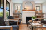 922 Lawrence Ave - Photo 16