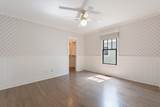 922 Lawrence Ave - Photo 24