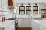 922 Lawrence Ave - Photo 27