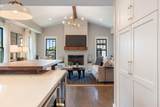 922 Lawrence Ave - Photo 33