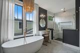 922 Lawrence Ave - Photo 48