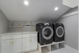 922 Lawrence Ave - Photo 51