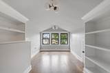 922 Lawrence Ave - Photo 52