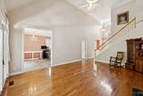 114 Chuzzlewit Down - Photo 15