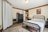 1047 Phillips Dr - Photo 18