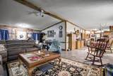 1047 Phillips Dr - Photo 5