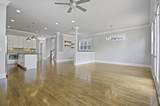2247 Greenwood Ave - Photo 12