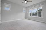 2247 Greenwood Ave - Photo 21