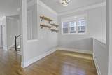 2247 Greenwood Ave - Photo 10