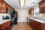 1918 Lawndale Dr - Photo 9