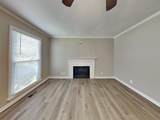 2103 Winthorne Ln - Photo 2