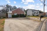 1576 Chariot Dr - Photo 2