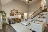 163 Melbourne Dr - Photo 13